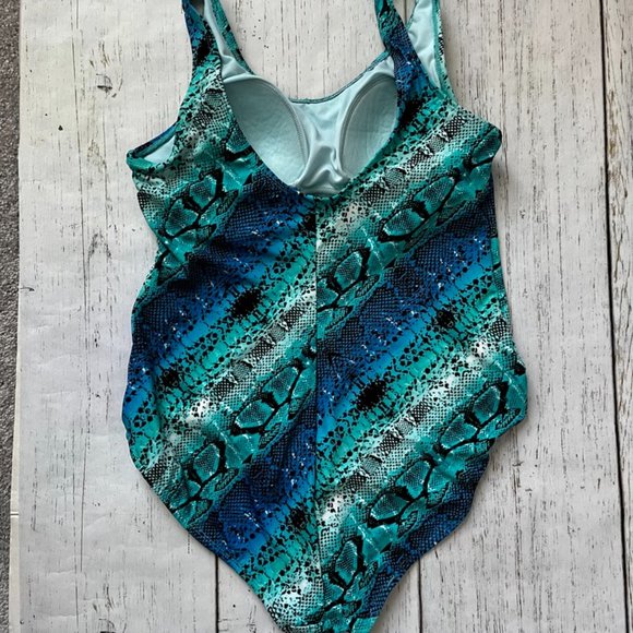 Catalina Swim Suit One Piece - Picture 2 of 3